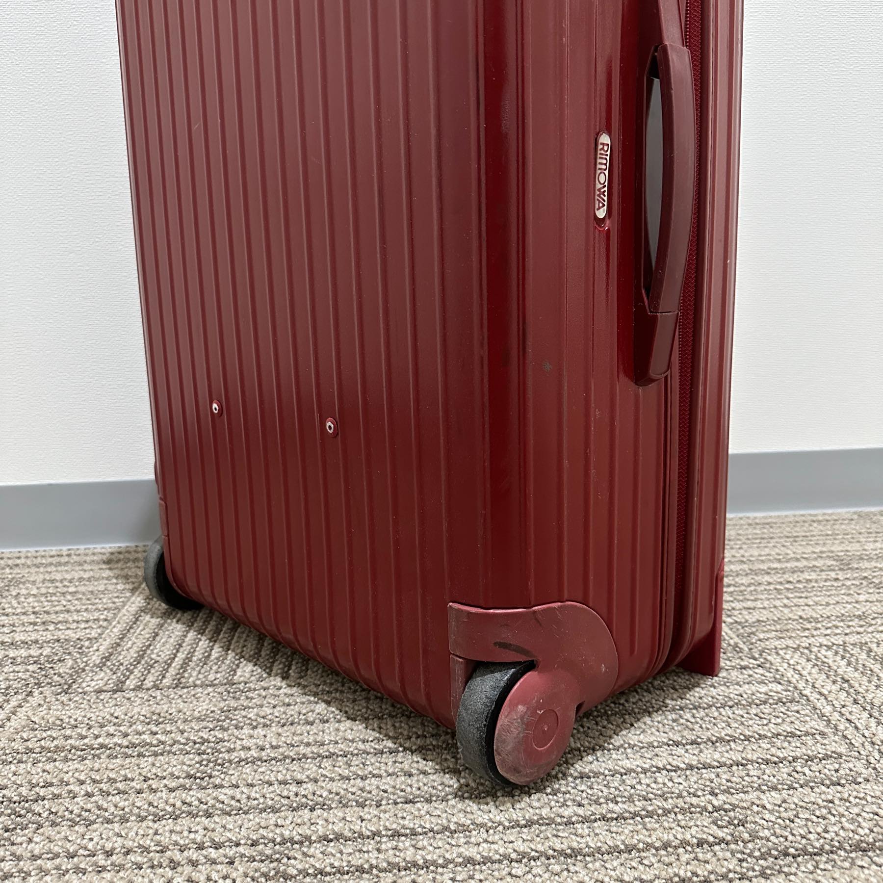 RIMOWA SALSA 61L キャリー　赤　815.63 リモワ サルサ 815.63 中古商品 61リットル – リモワ(RIMOWA)専門通販