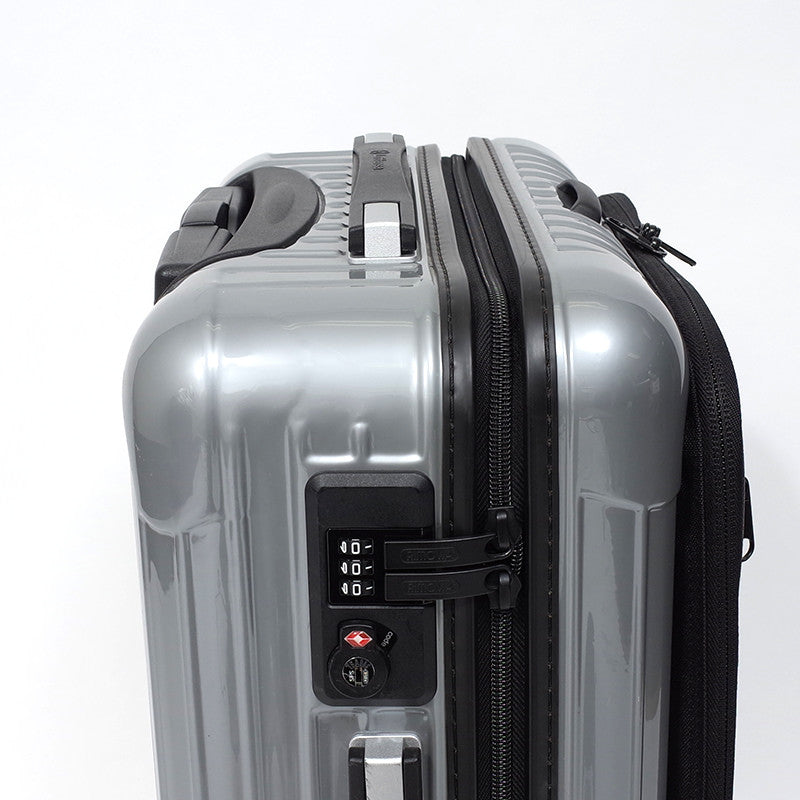 ルフトハンザ　リモワ　ボレロ　中古商品 　821.90　37リットル　2輪