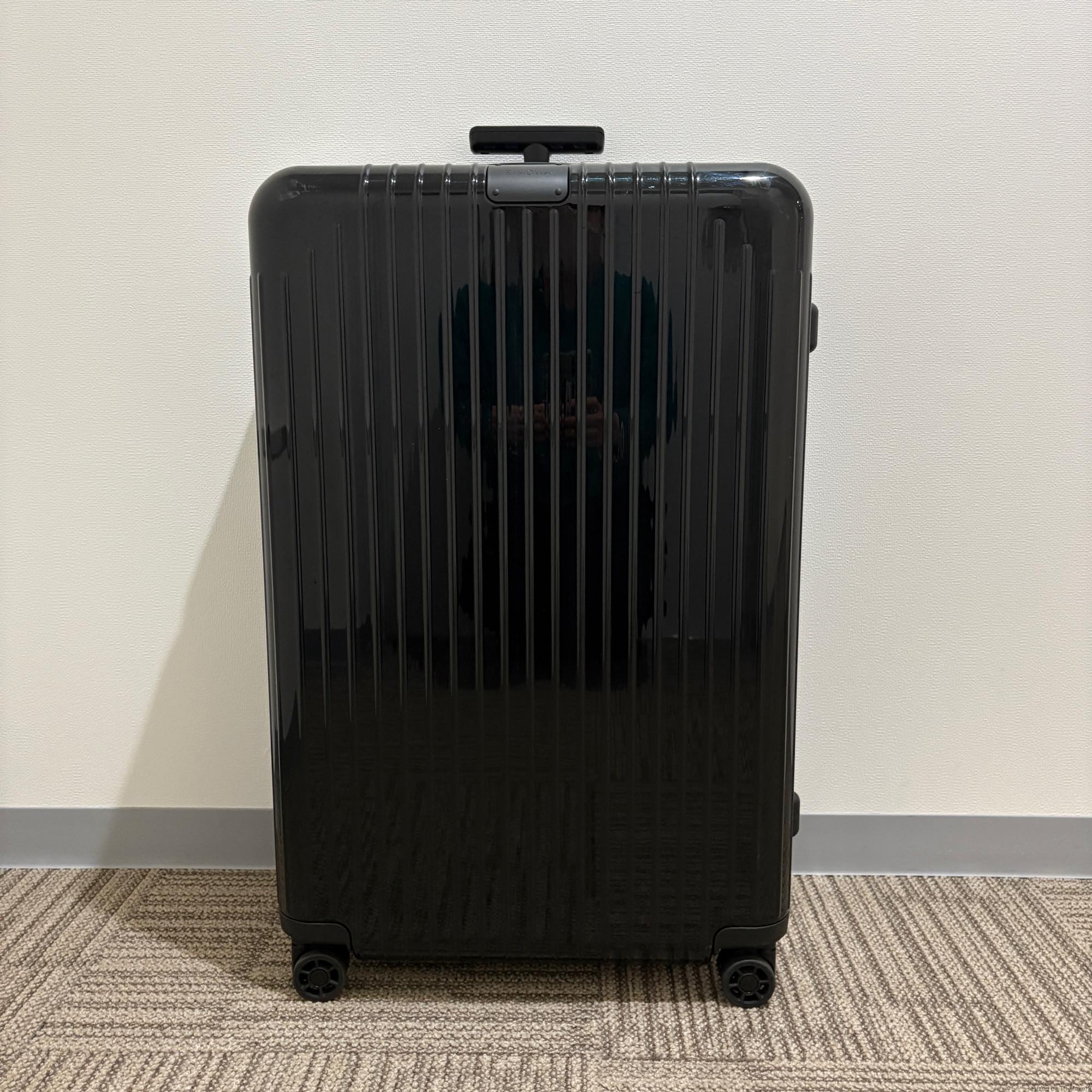 リモワ　サルサエアー　823.73　80リットル　中古美品　4輪