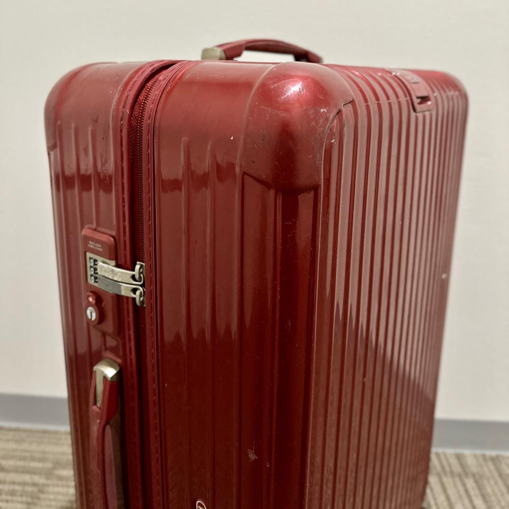 リモワ サルサ デラックス　830.70.53.4　中古商品　78リットル　4輪