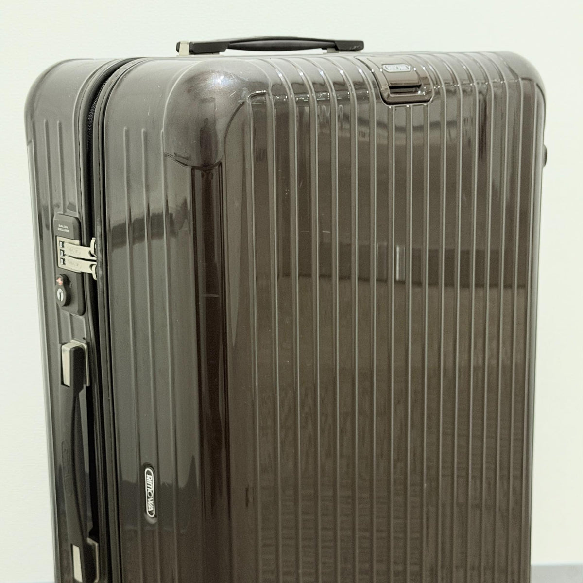 リモワ サルサ デラックス　830.70.52.4　78リットル　中古美品　4輪