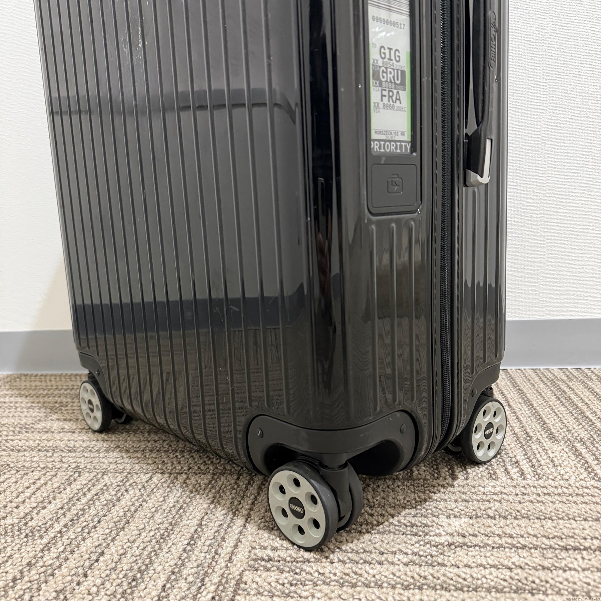 リモワ　サルサ デラックス　電子タグ　831.70.50.5　中古商品　78リットル　4輪