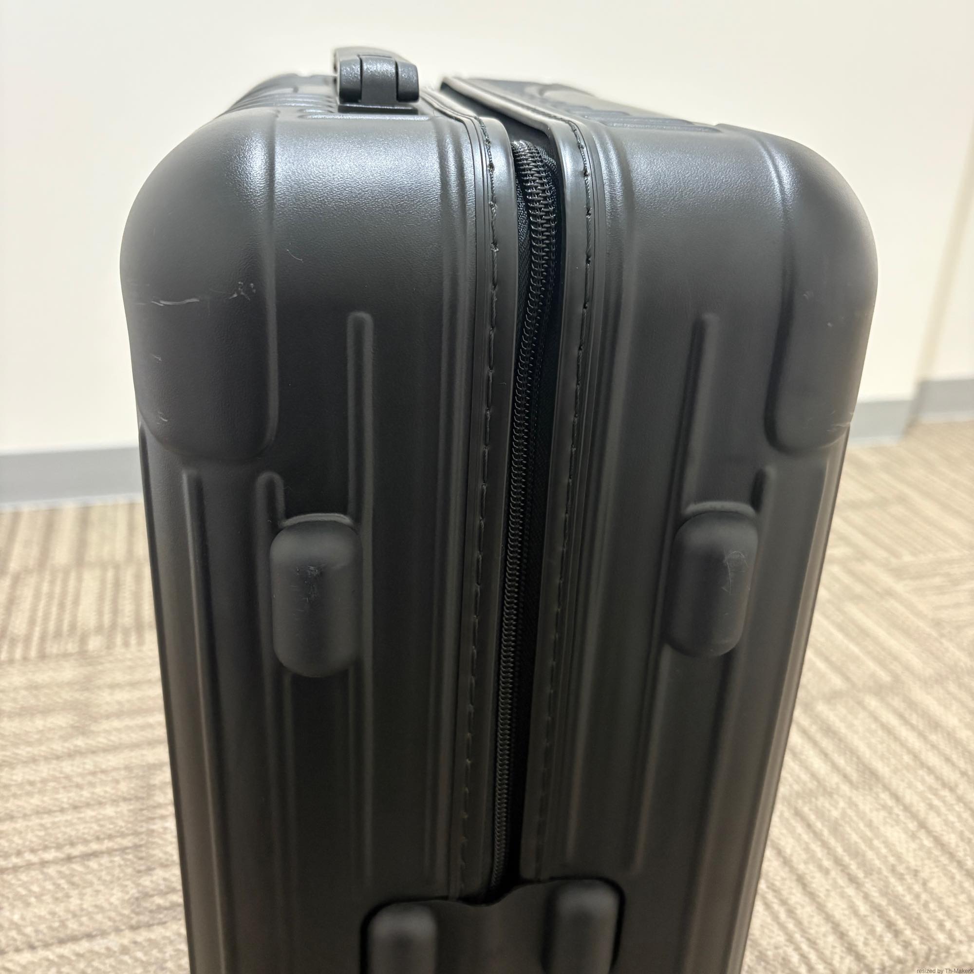 リモワ　エッセンシャル　832.52.63.1　キャビンS　34L　中古美品　マットブラック