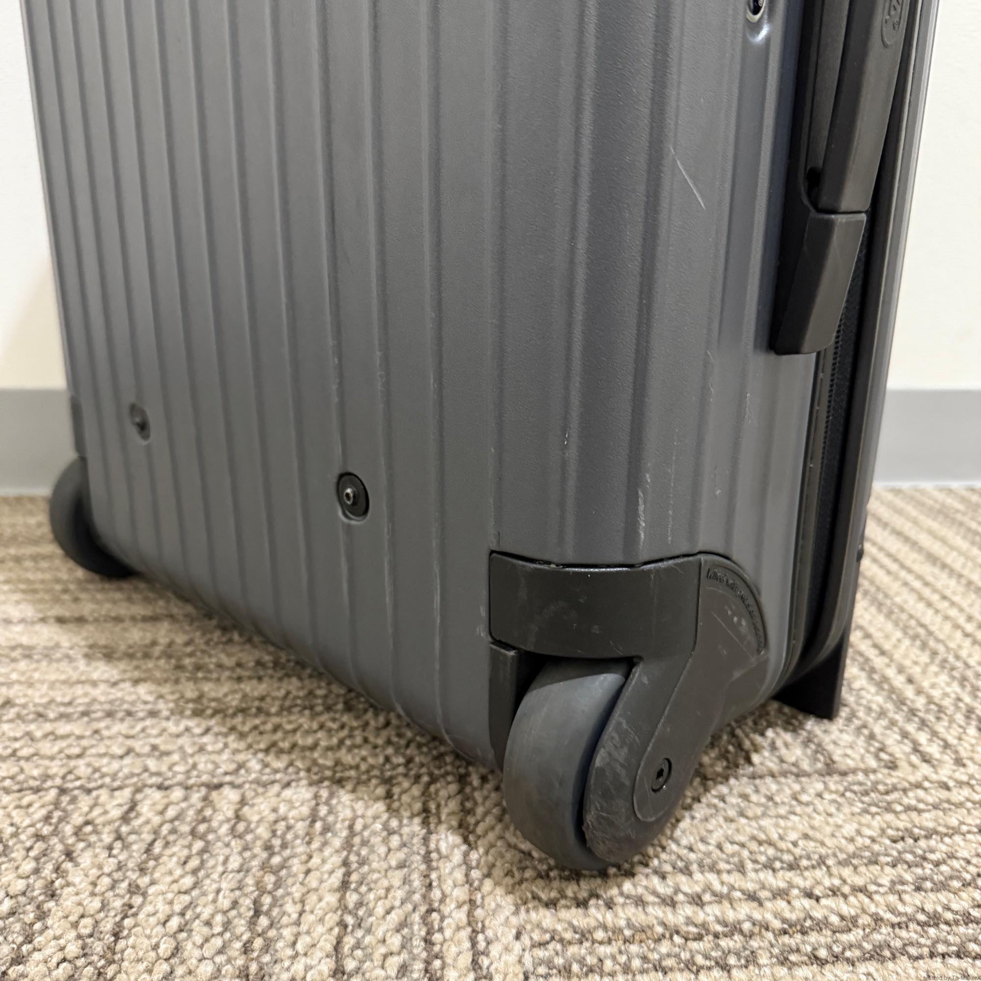 リモワ　サルサ　837.52　33リットル　中古美品　2輪