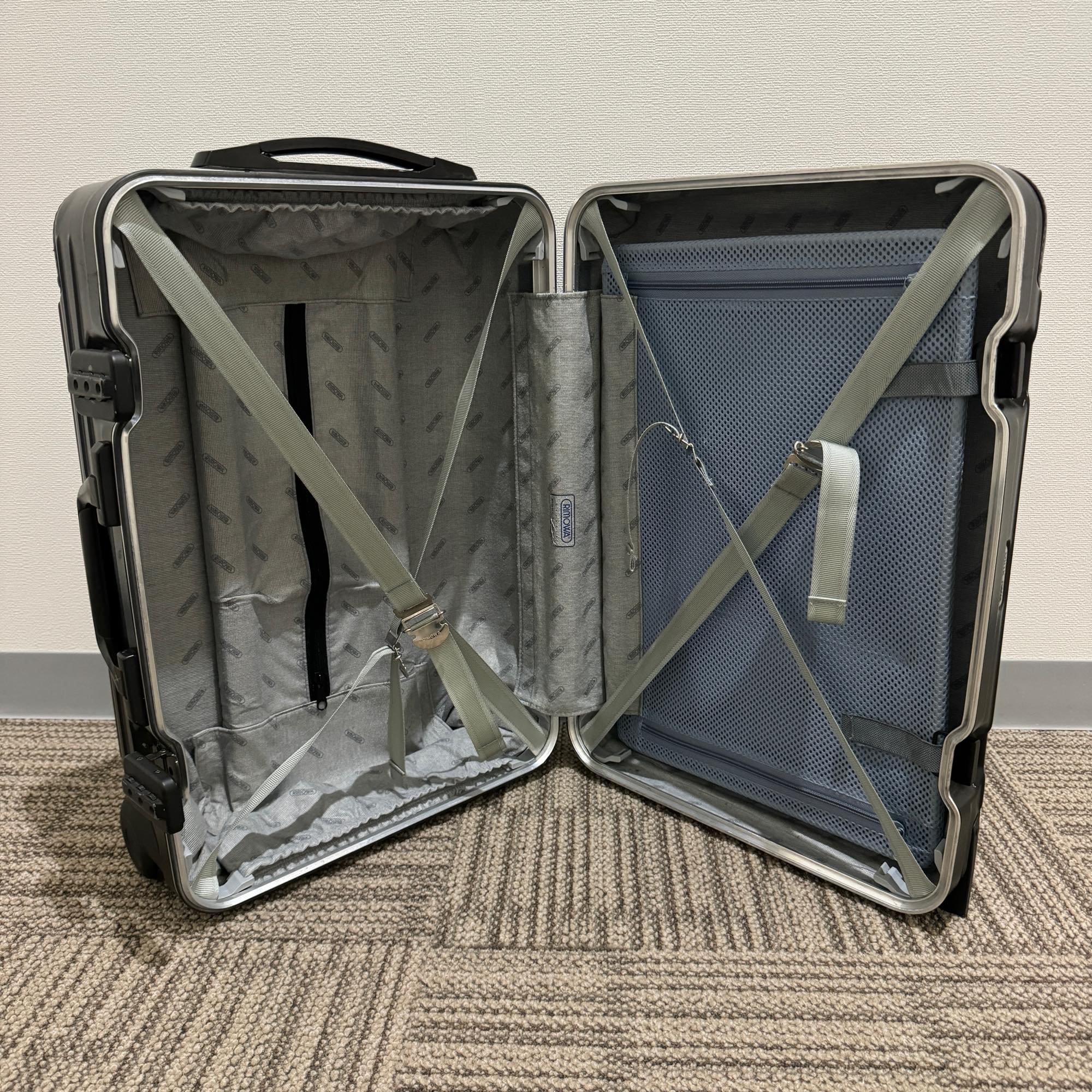 リモワ　RIMOWA サンバ　SAMBA 2輪スーツケース　35L グレー リモワ サンバ 中古商品 858.52 35リットル 2輪 – リモワ(RIMOWA)専門