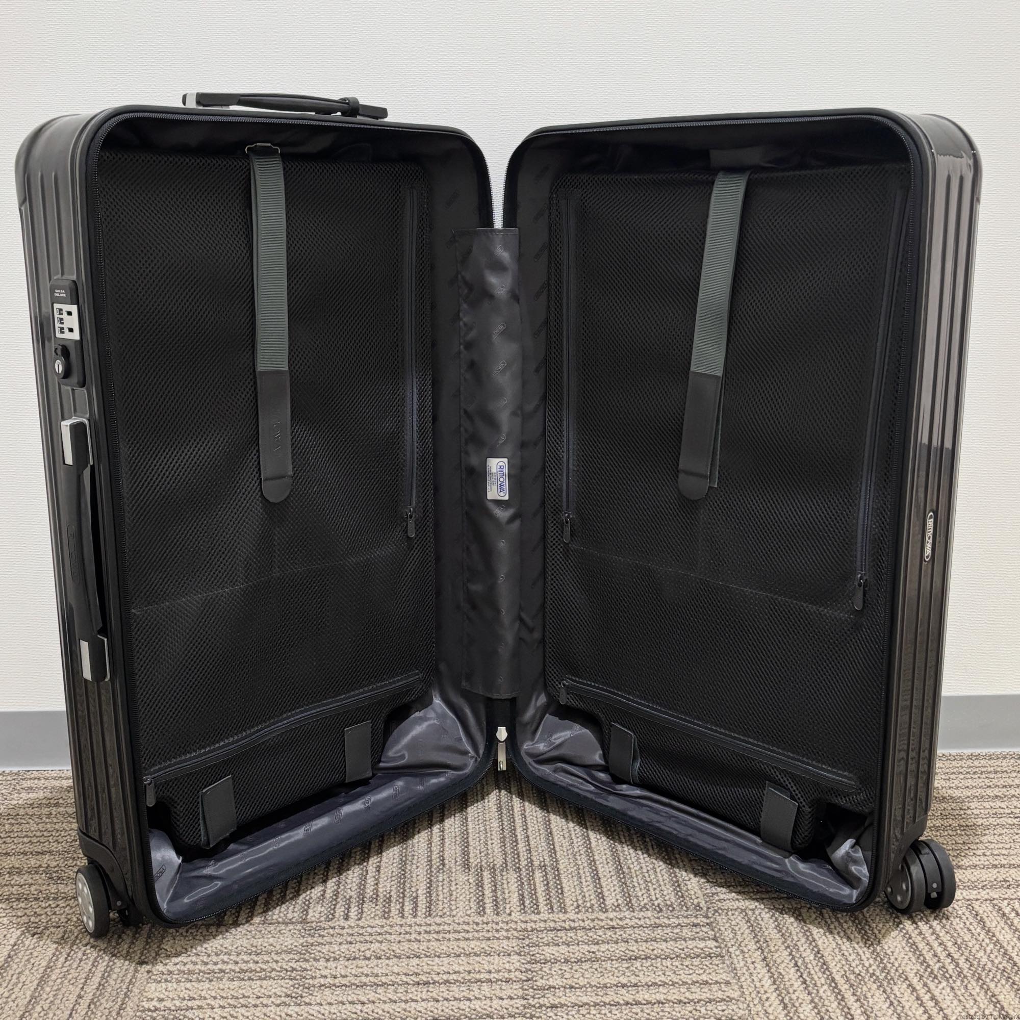 リモワ　エッセンシャルスリーブ (サルサデラックス ハイブリッド)　U860.70　89リットル　ブラック　アウトレット品　4輪