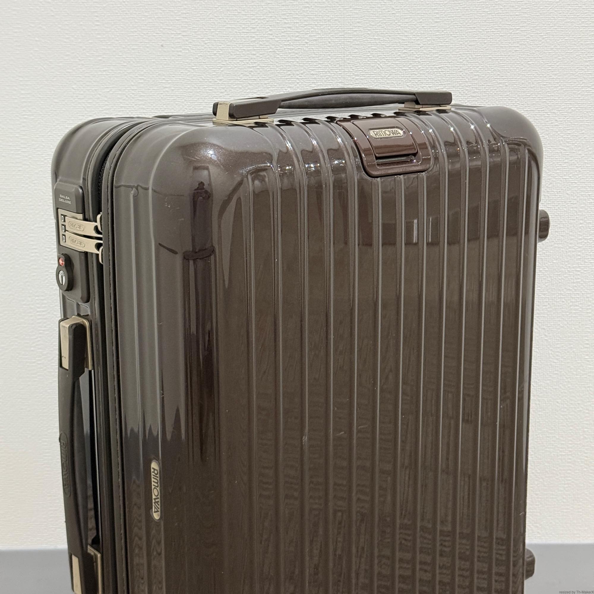 リモワ　サルサデラックス　872.52　33リットル　中古商品　4輪