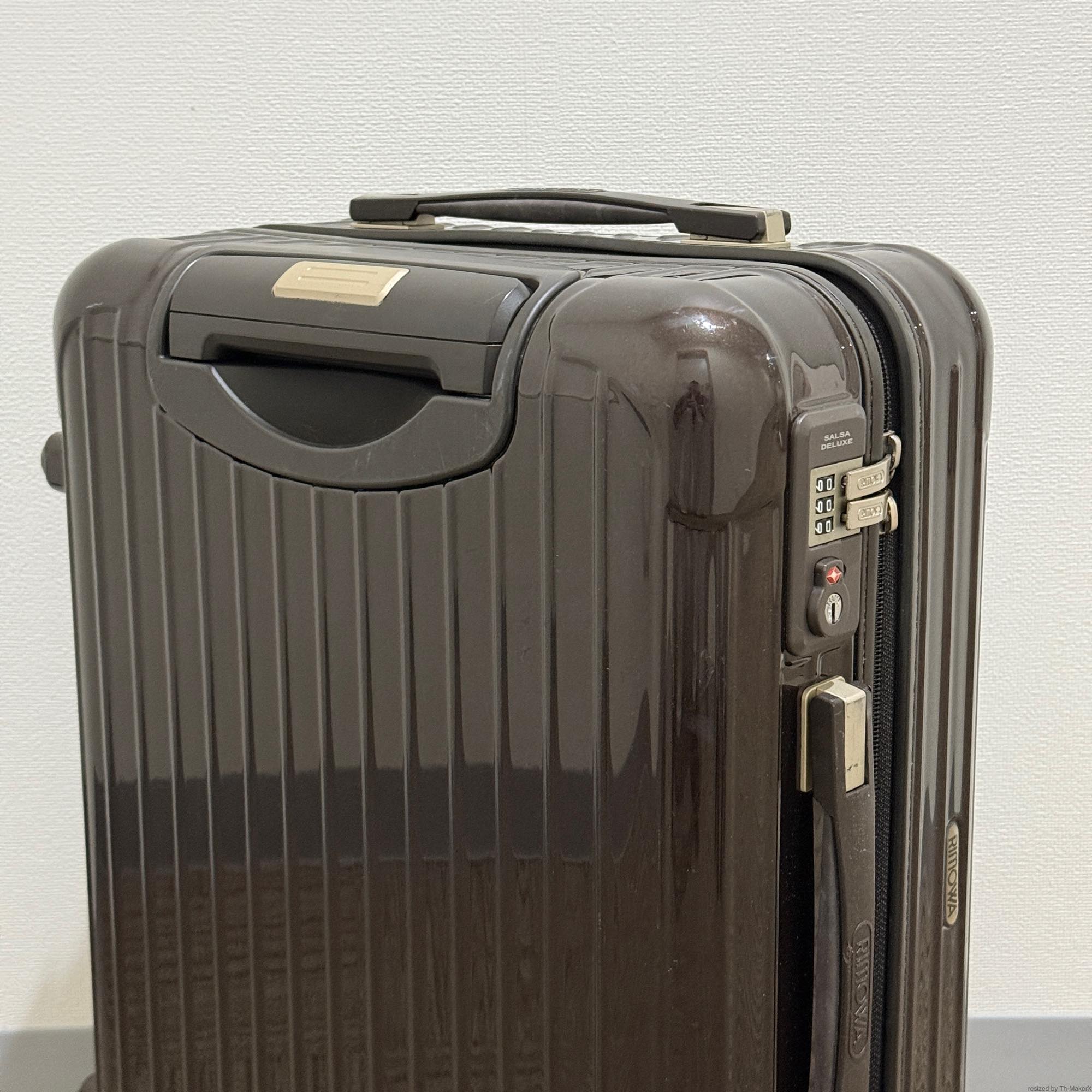 リモワ　サルサデラックス　872.52　33リットル　中古商品　4輪