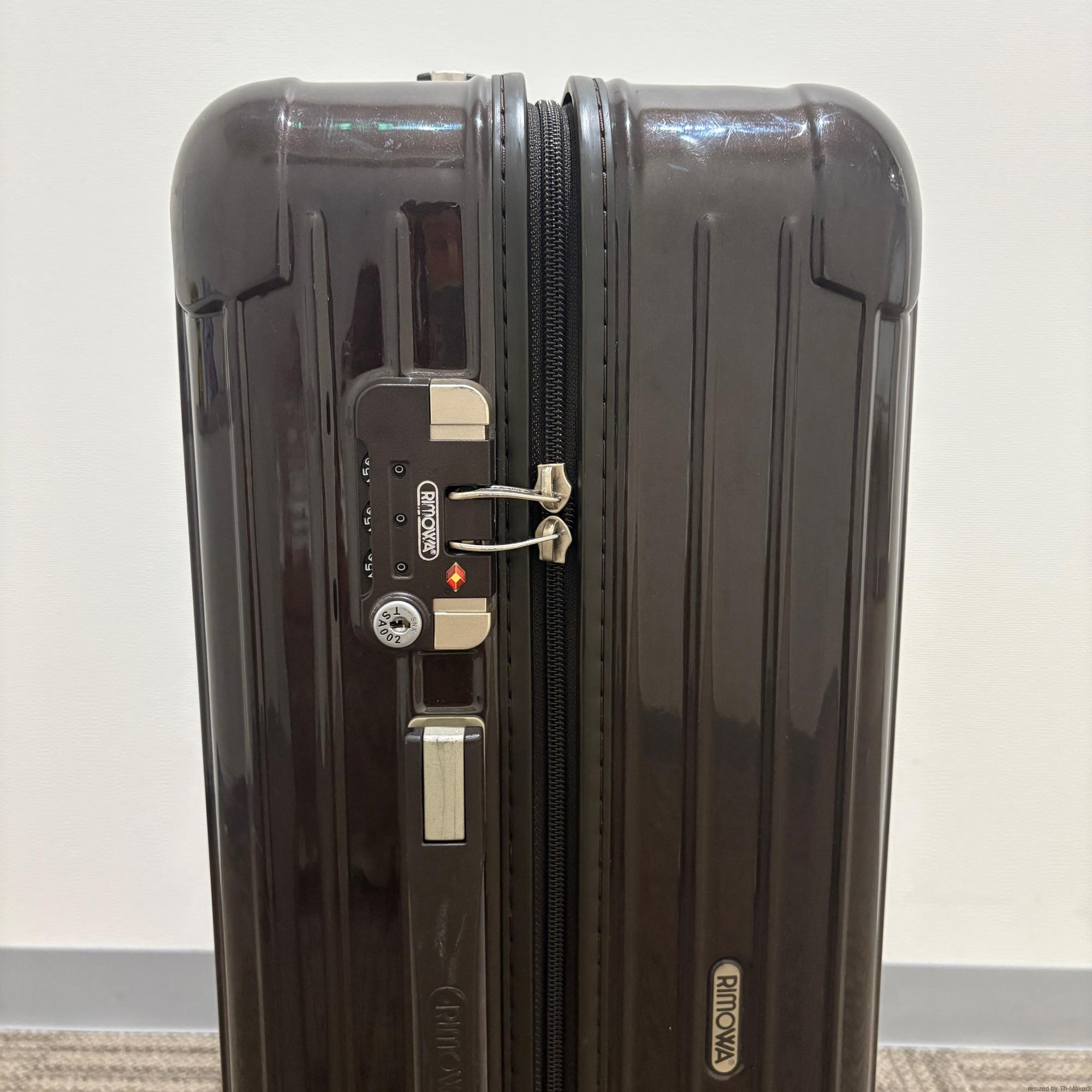 リモワ　サルサデラックス(エッセンシャル)　872.63　中古美品　61リットル　4輪