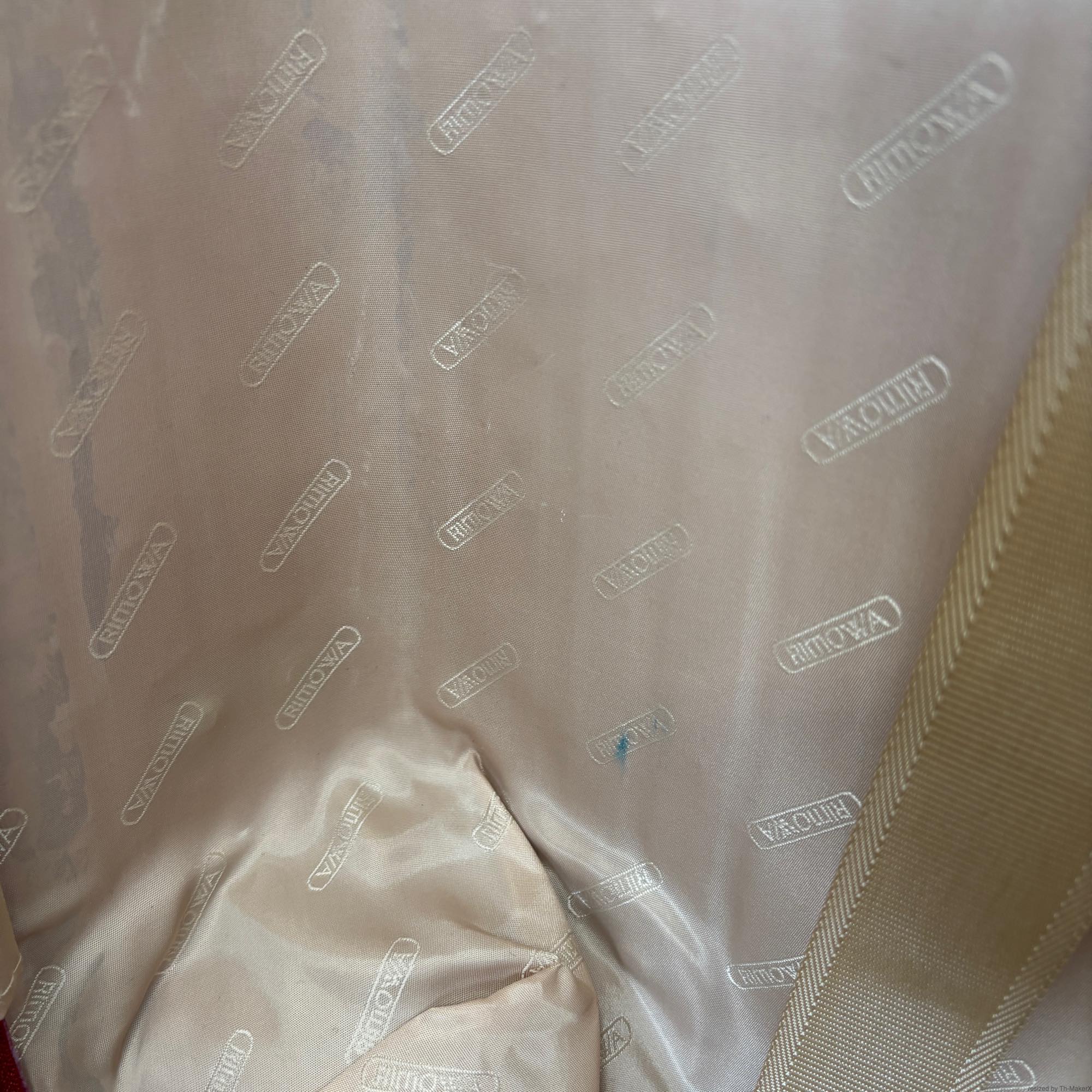 リモワ　サルサデラックス(エッセンシャル)　873.63　中古美品　58リットル　4輪