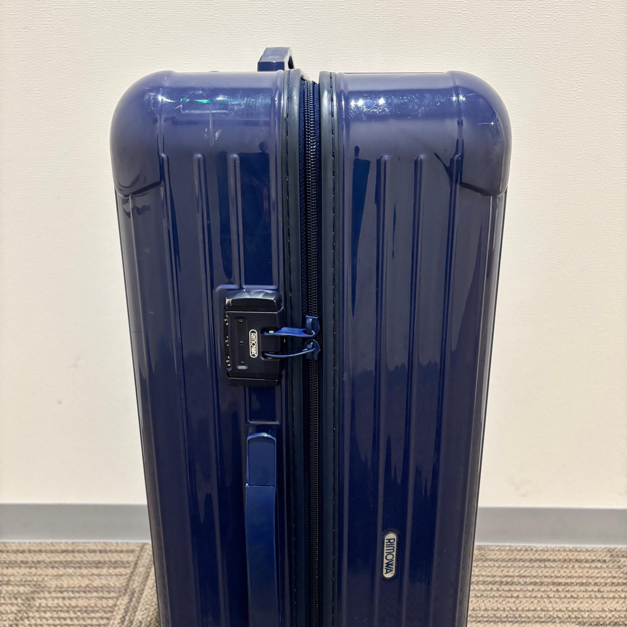 リモワ サルサ(エッセンシャル) U877.70 中古美品 82リットル 4輪