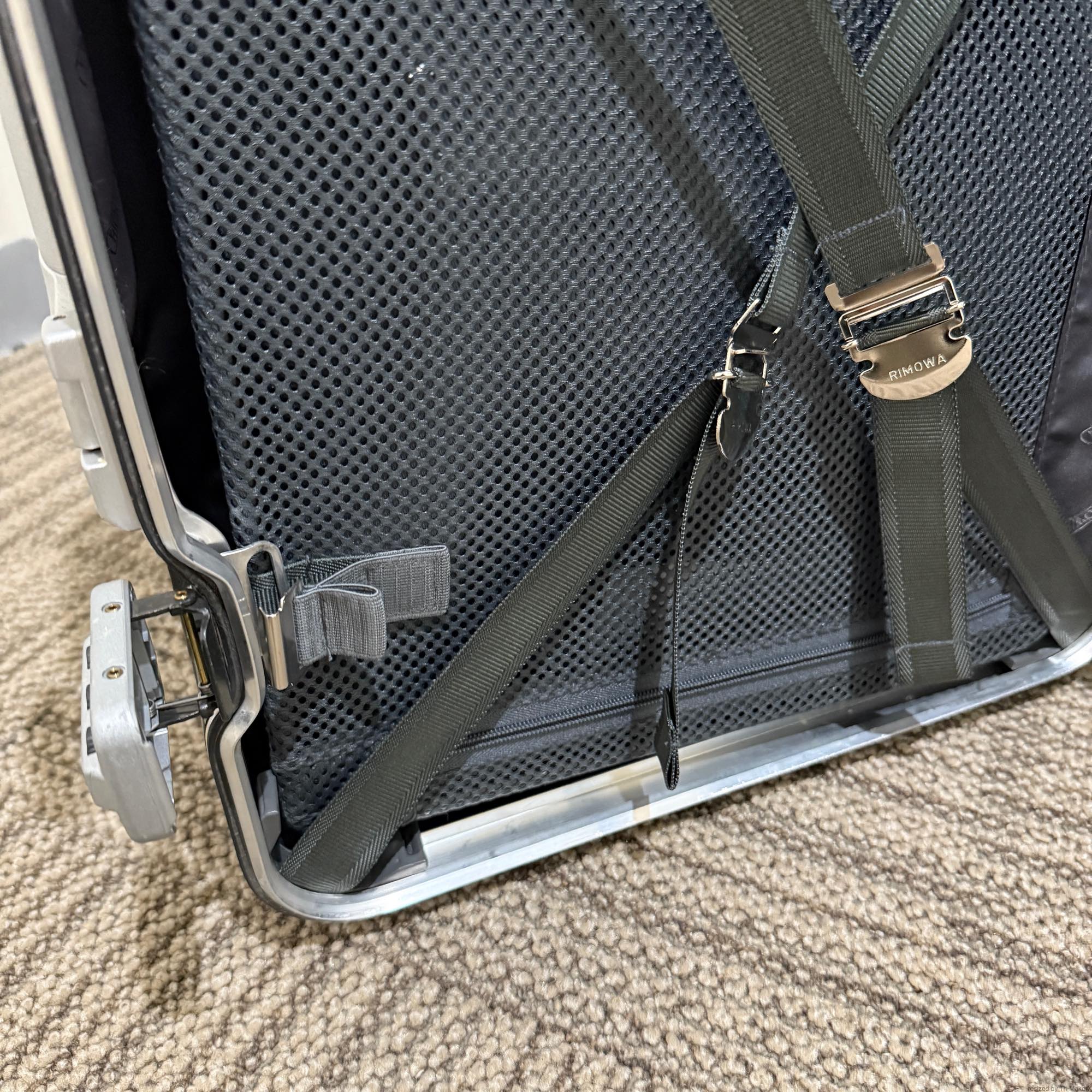 リモワ　リンボ　880.52.50.2　中古美品　32リットル　2輪