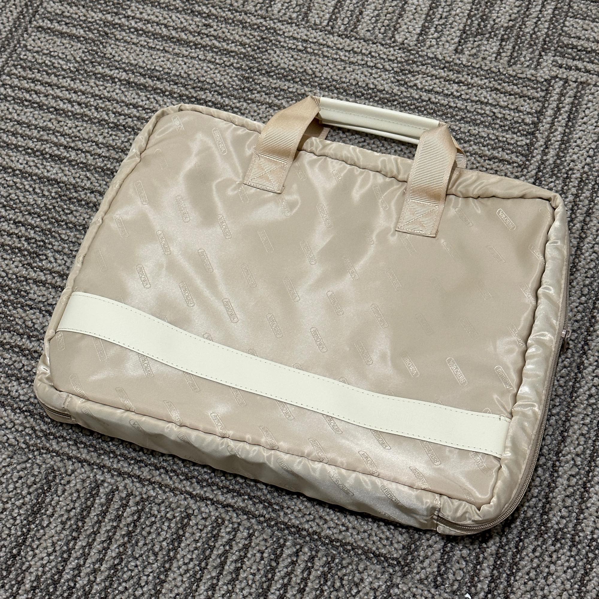 リモワ　リンボ　881.40.21.2　24リットル　中古美品　2輪