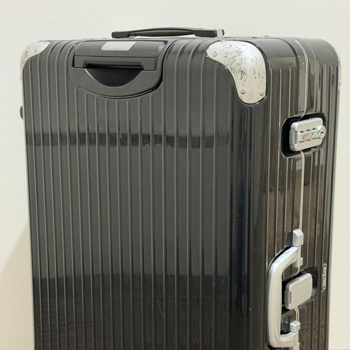 リモワ　リンボ　中古美品　881.73.50.4　87リットル　4輪