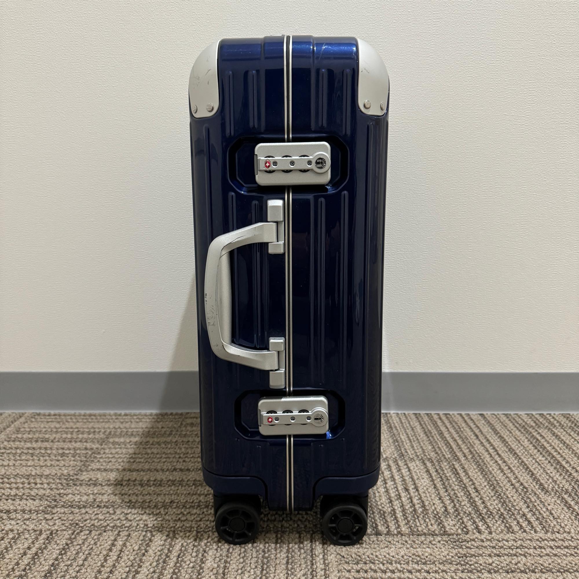 リモワ ハイブリッド 883.52 キャビンS グロスブルー 中古美品 32L