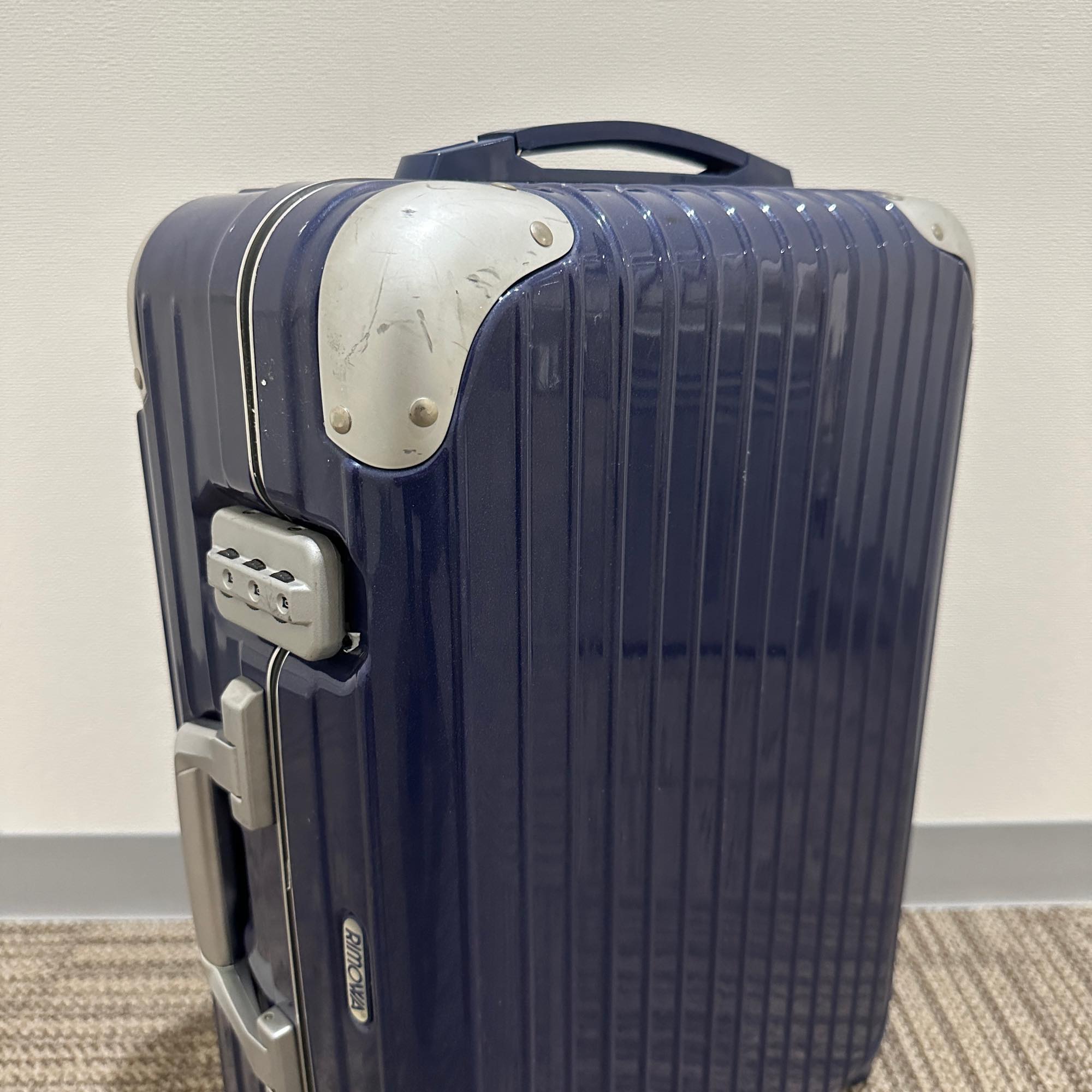 リモワ　リンボ　U884.52　35リットル　中古商品　2輪