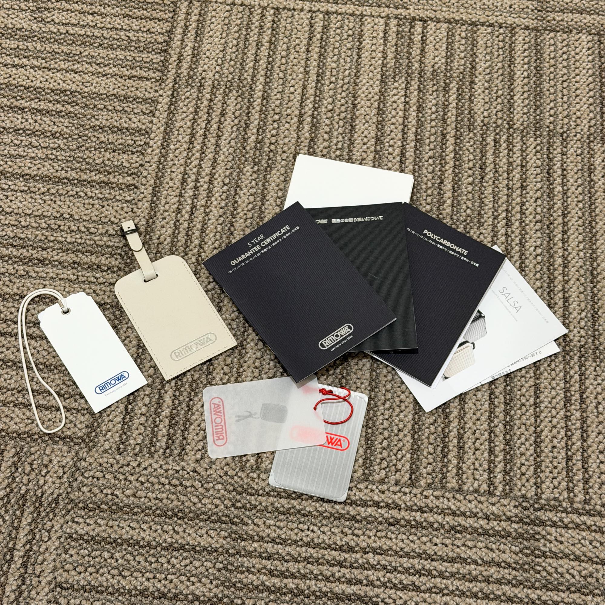 リモワ　ユナイテッドアローズ限定　エッセンシャル(サルサ)　U895.43　中古美品　104リットル　4輪
