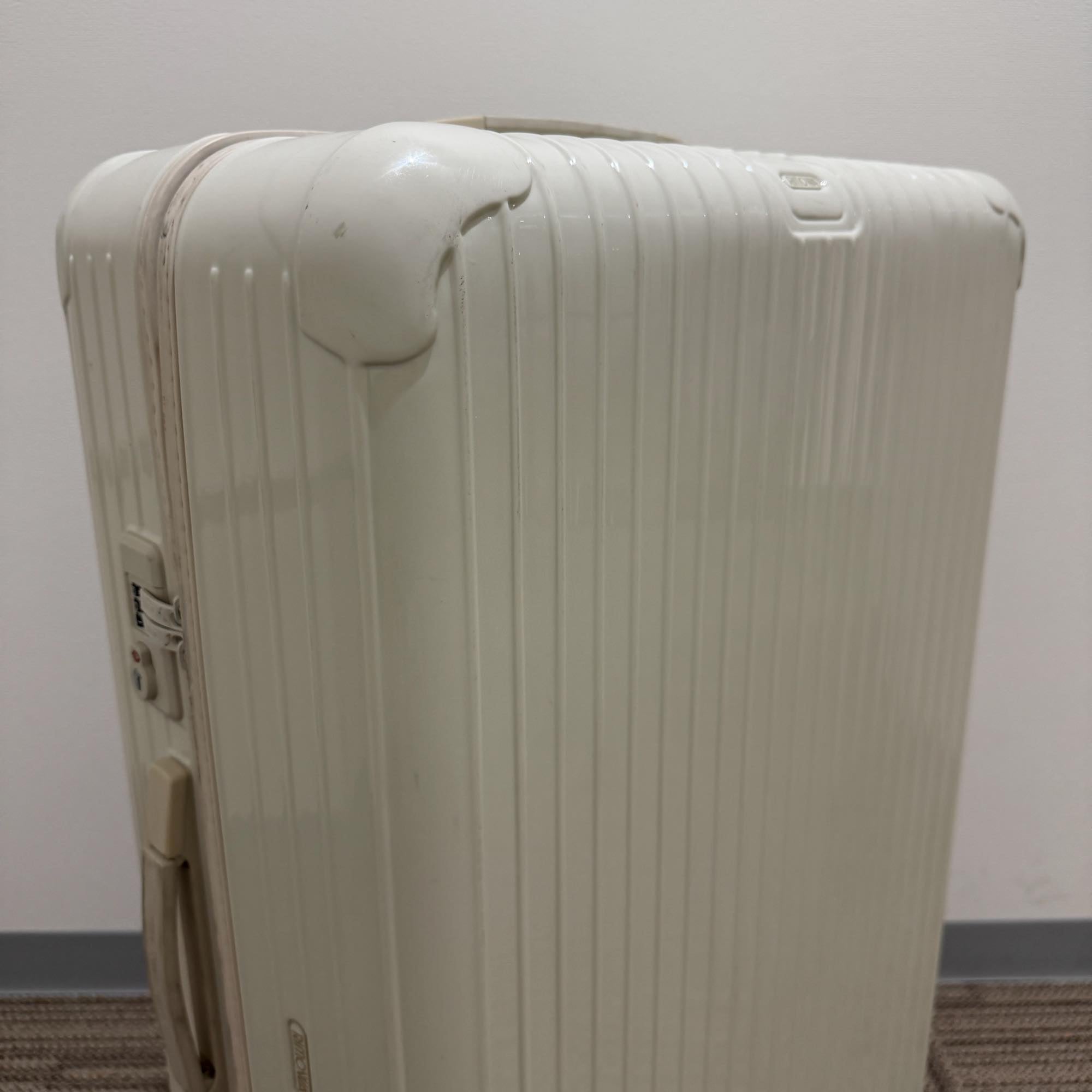 リモワ　ユナイテッドアローズ限定　エッセンシャル(サルサ)　U895.43　中古美品　104リットル　4輪