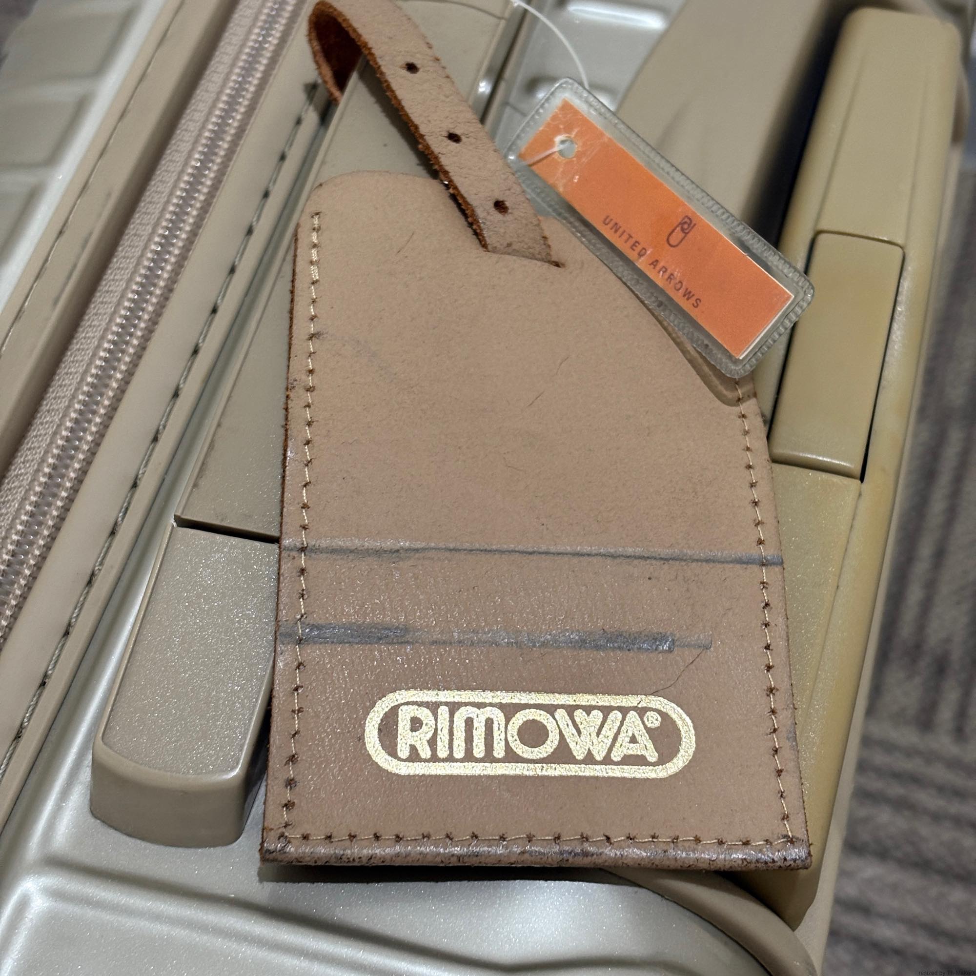 リモワ　ユナイテッドアローズ別注　サルサ　896.55　中古美品　32リットル　2輪