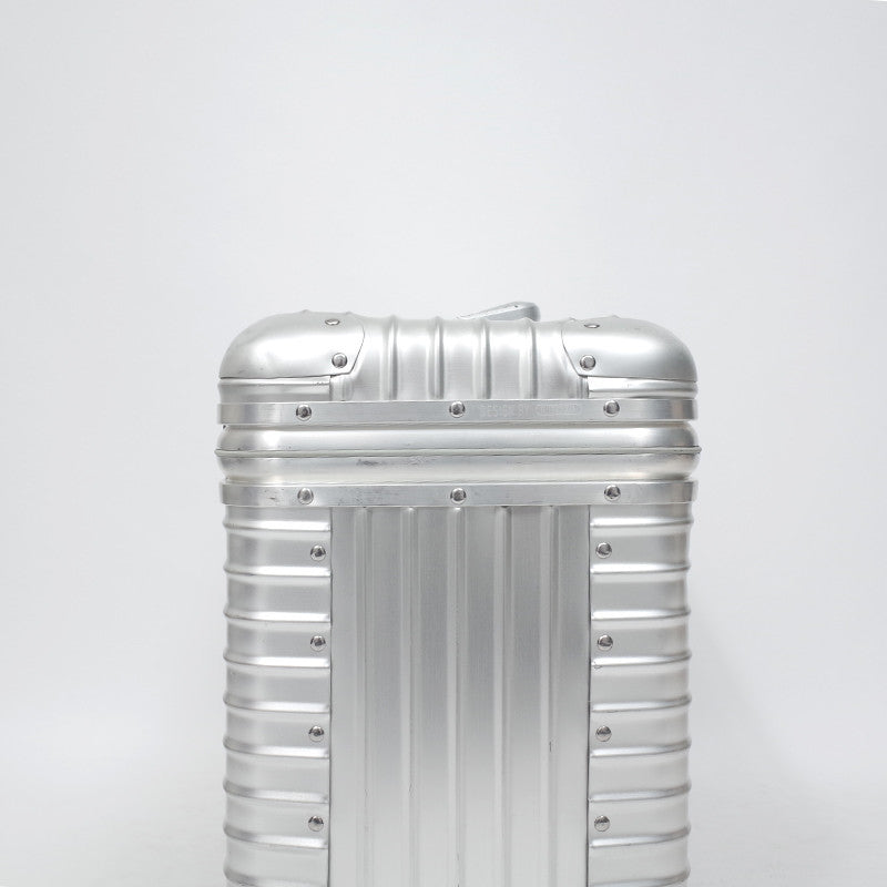 最終値下げ！⭐️Rimowa４輪 パイロット ⭐️ リモワ パイロット 920.51 中古商品 37リットル 4輪 – リモワ(RIMOWA