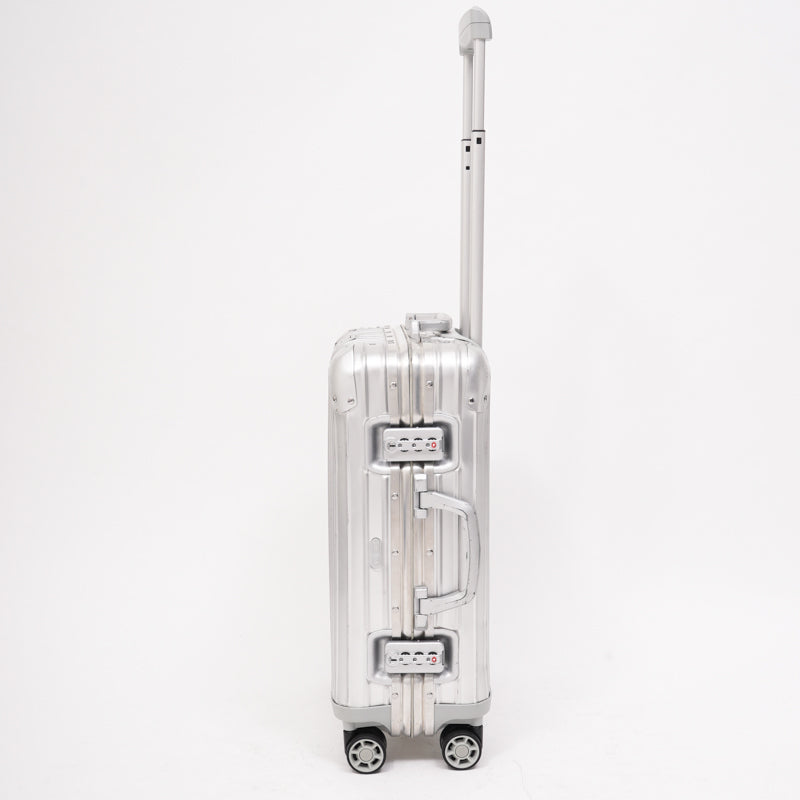 リモワ　トパーズ　923.52-3　中古商品　32リットル　4輪
