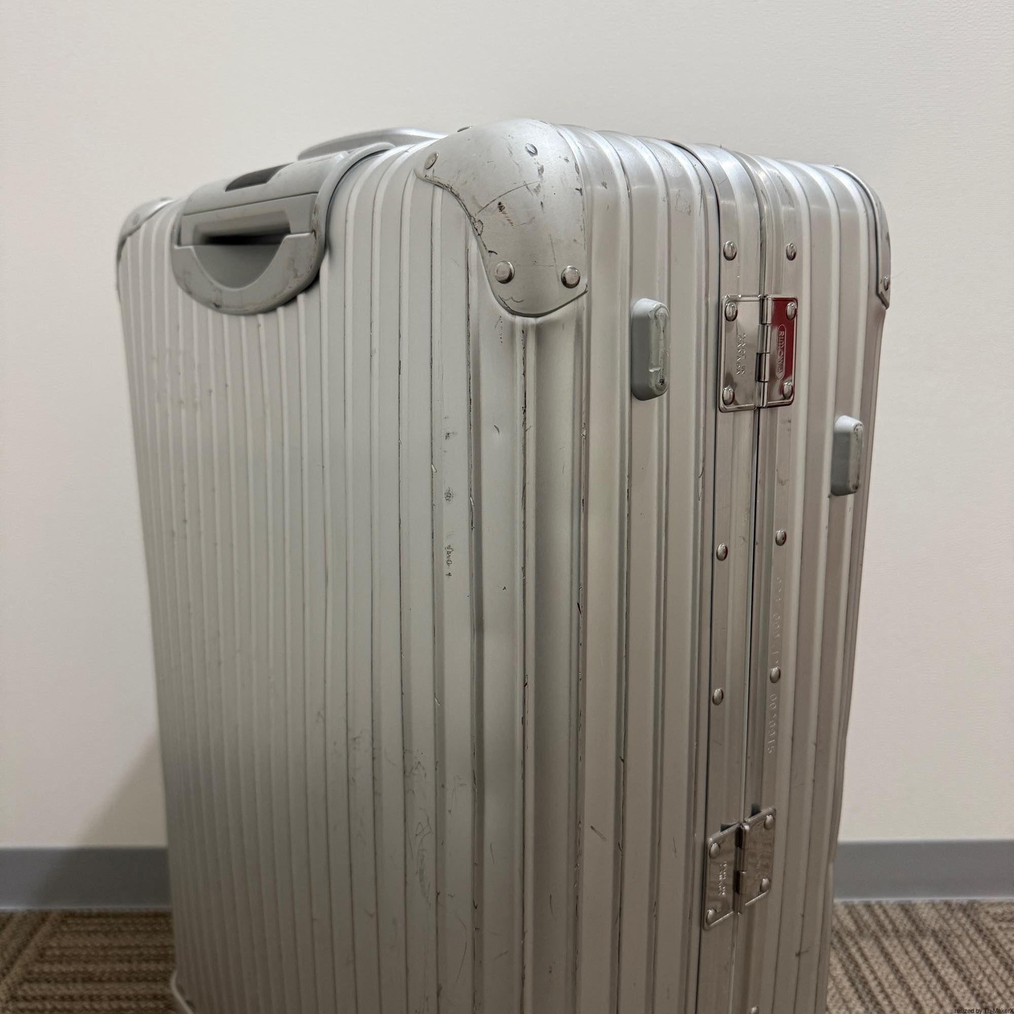 リモワ　トパーズ　923.70.00.4　82リットル　中古商品　4輪