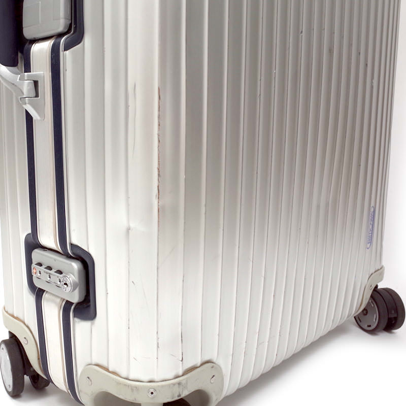 リモワ　シルバーインテグラル　中古品　U923.77　104リットル　4輪