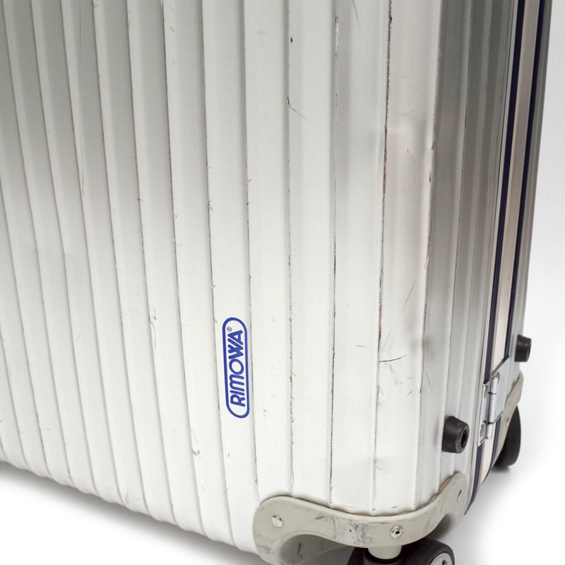 リモワ　シルバーインテグラル　中古品　U923.77　104リットル　4輪