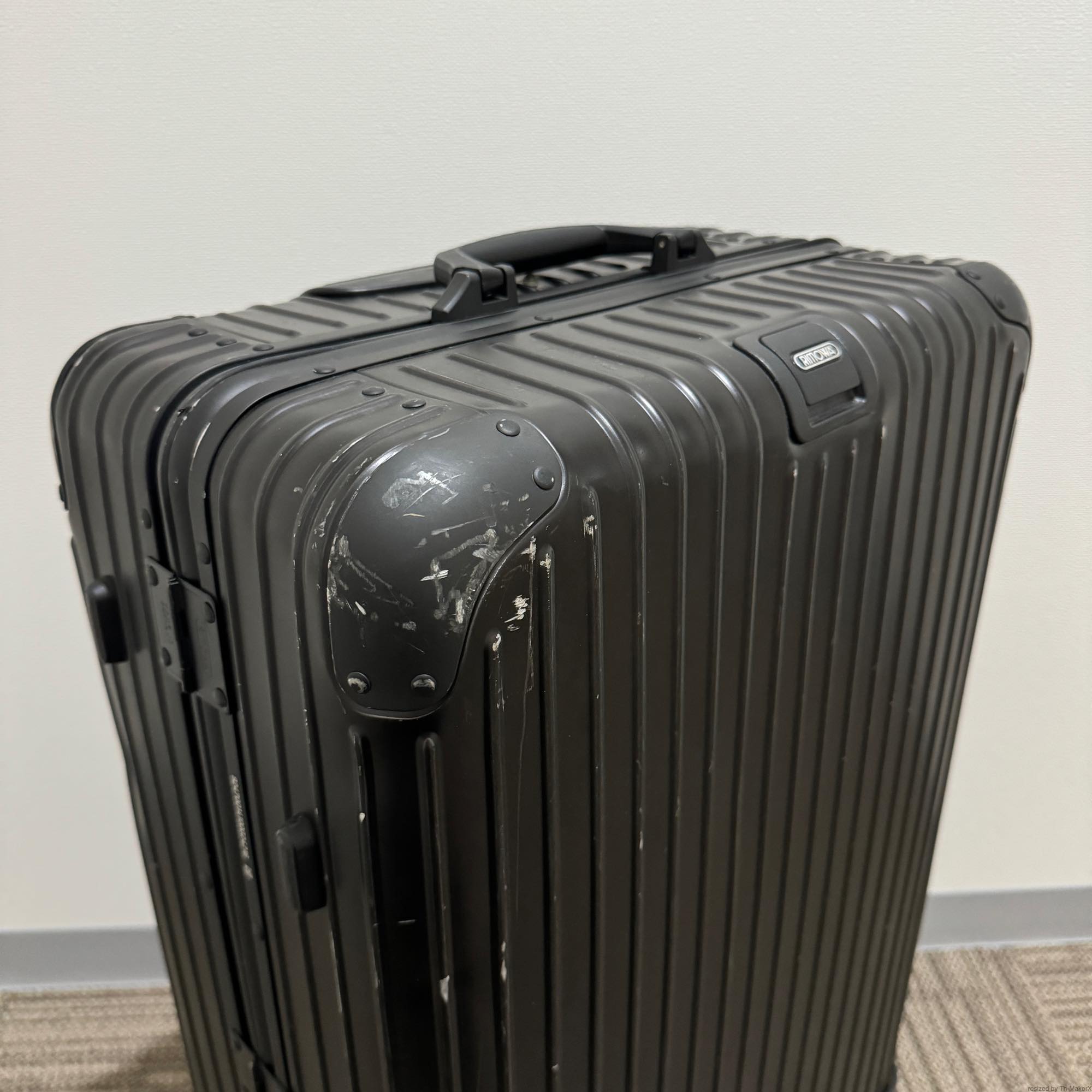 リモワ　トパーズ　ステレス　924.70.01.4　中古商品　78 リットル　4輪