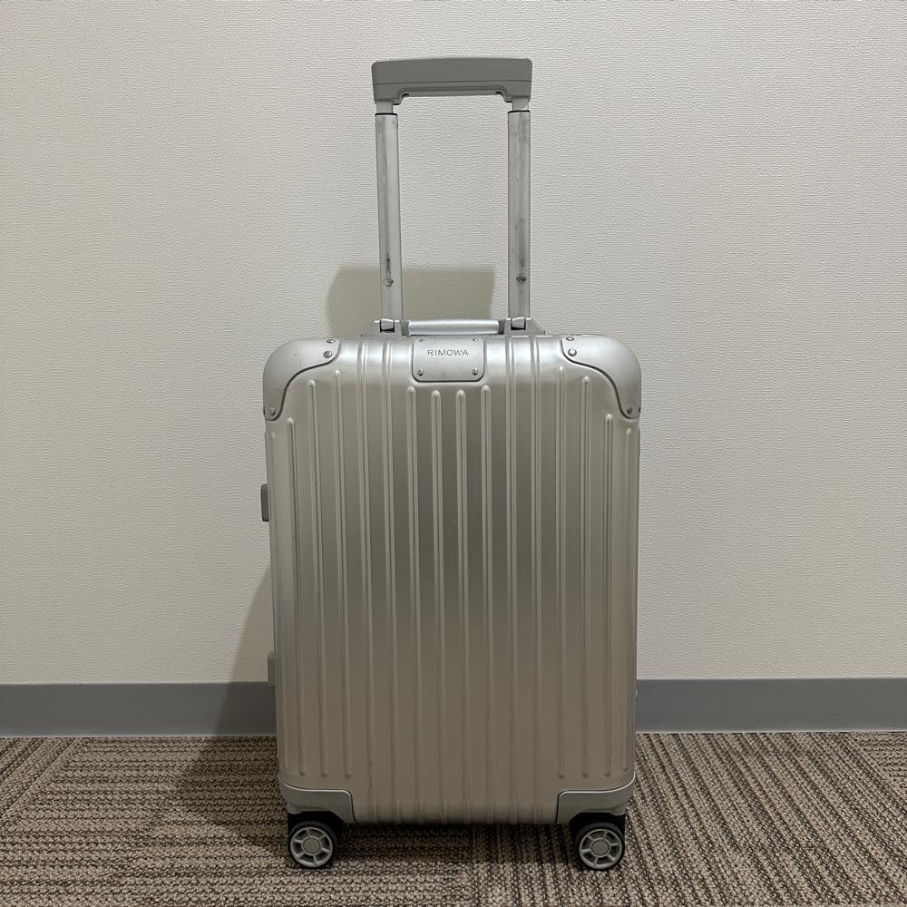 リモワ　オリジナル 925.53.00.4　キャビン　中古商品　35リットル　4輪
