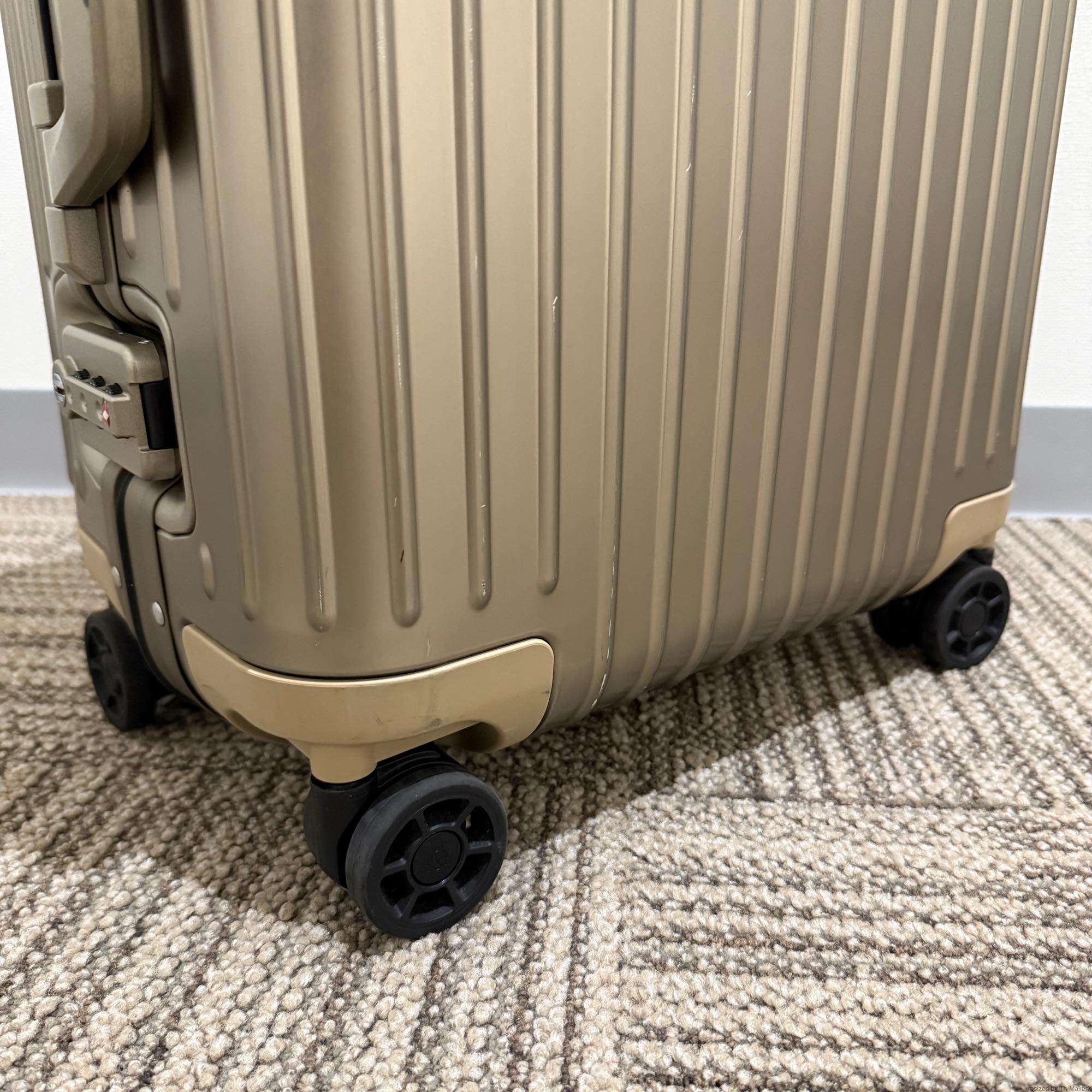 リモワ　オリジナル　925.53.04.4　キャビン　ゴールド　中古美品　35リットル　4輪