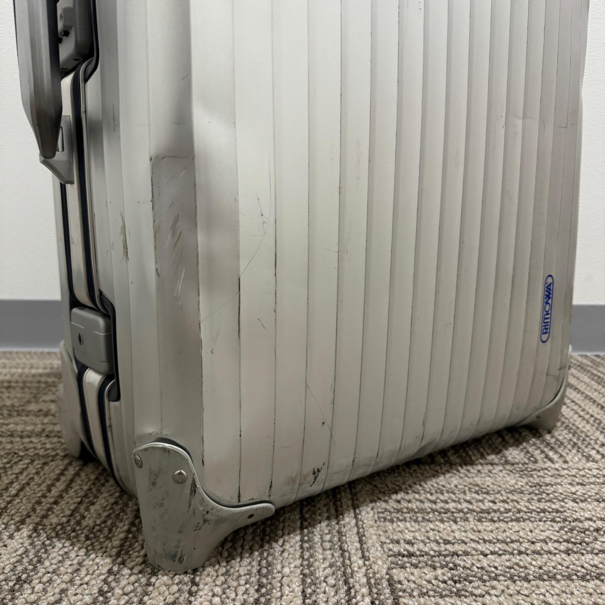 リモワ シルバーインテグラル 中古商品 U926.63 63リットル 2輪