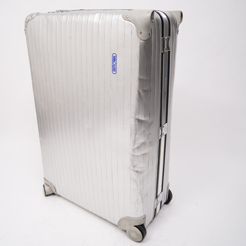リモワ　シルバーインテグラル　中古商品　927.77　104リットル　4輪