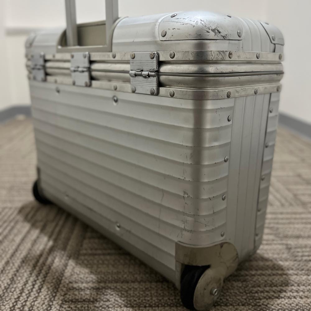 リモワ パイロット 中古商品 928.50 36リットル 2輪 – リモワ(RIMOWA