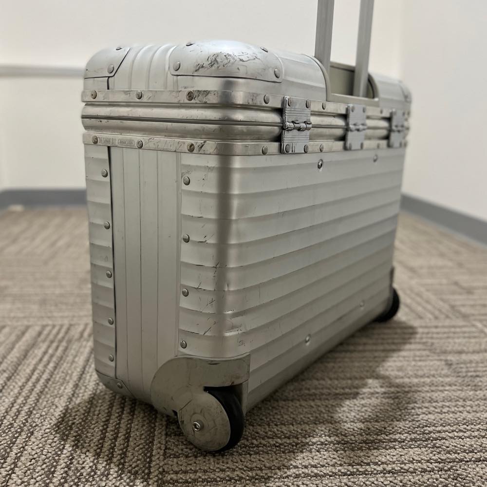 リモワ パイロット 中古商品 928.50 36リットル 2輪 – リモワ(RIMOWA