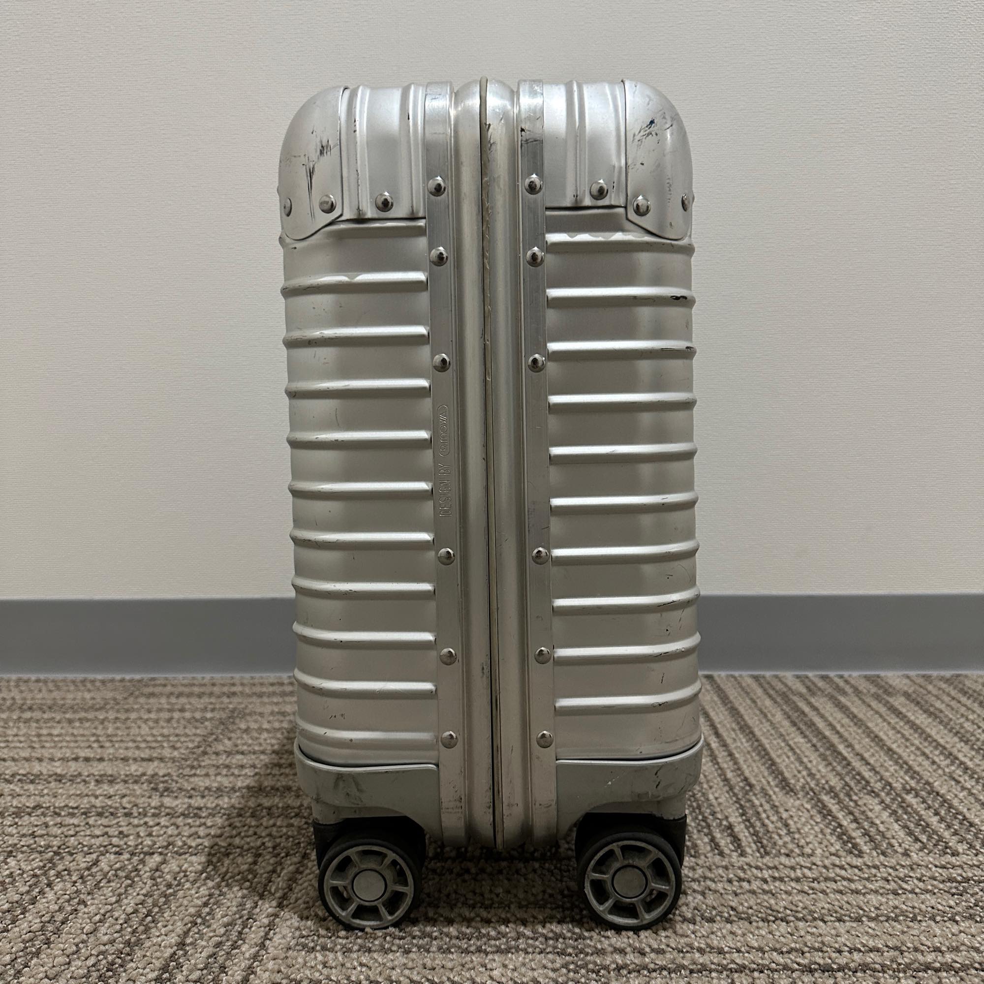 リモワ トパーズ トロリー 932.40 中古商品 29リットル 4輪 – リモワ