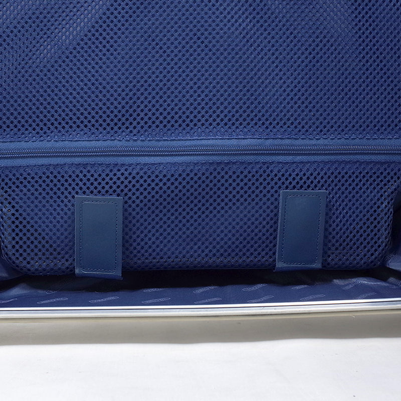 リモワ トパーズ 932.73 中古商品 84リットル 4輪 – リモワ(RIMOWA