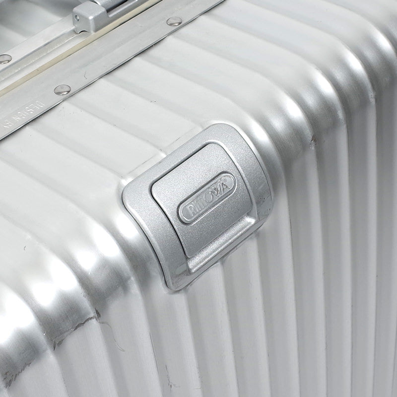 リモワ　トパーズ　932.73　中古商品　84リットル　4輪
