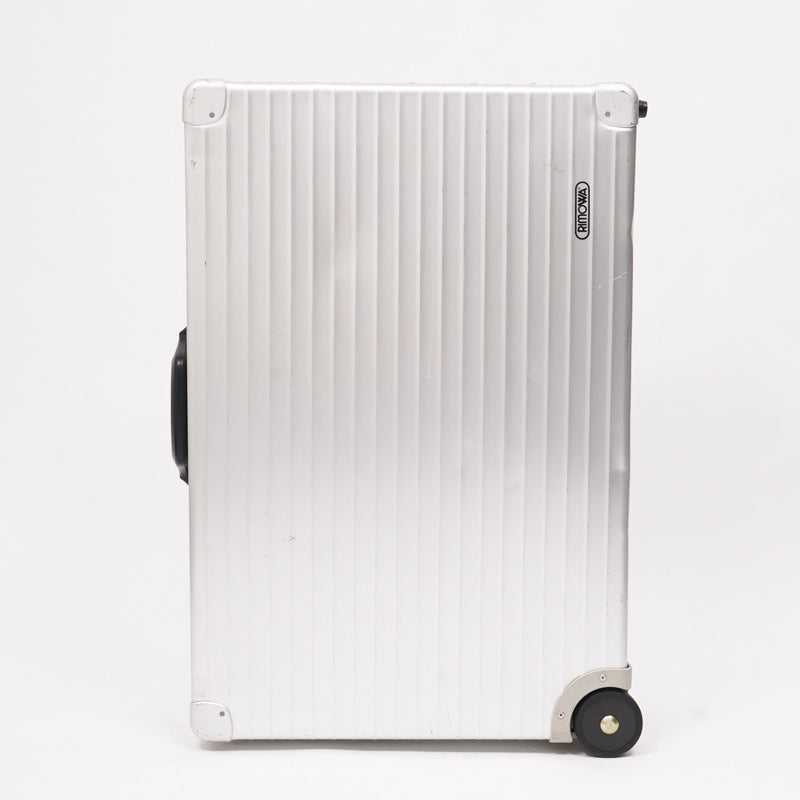 リモワ　ジュラルミン　中古商品　U957.70　2輪