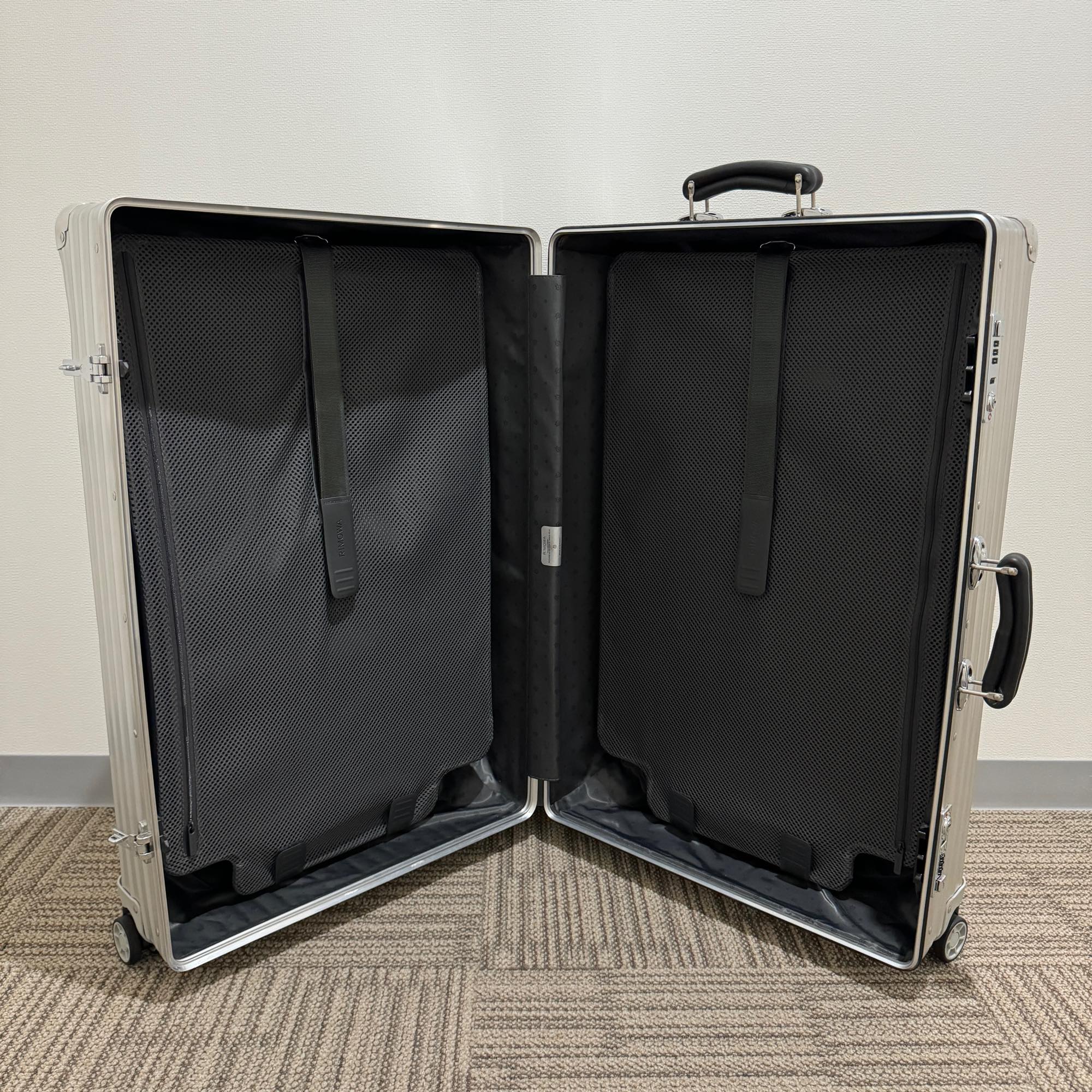 リモワ　クラシック　チェックインL　972.73　中古美品　 84リットル　4輪