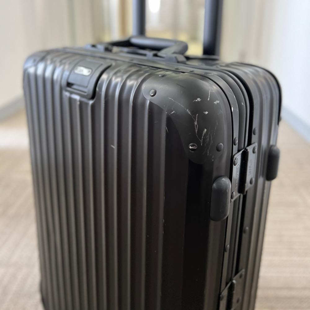 リモワ トパーズ ステルス 986.11 32リットル 中古商品 2輪 – リモワ