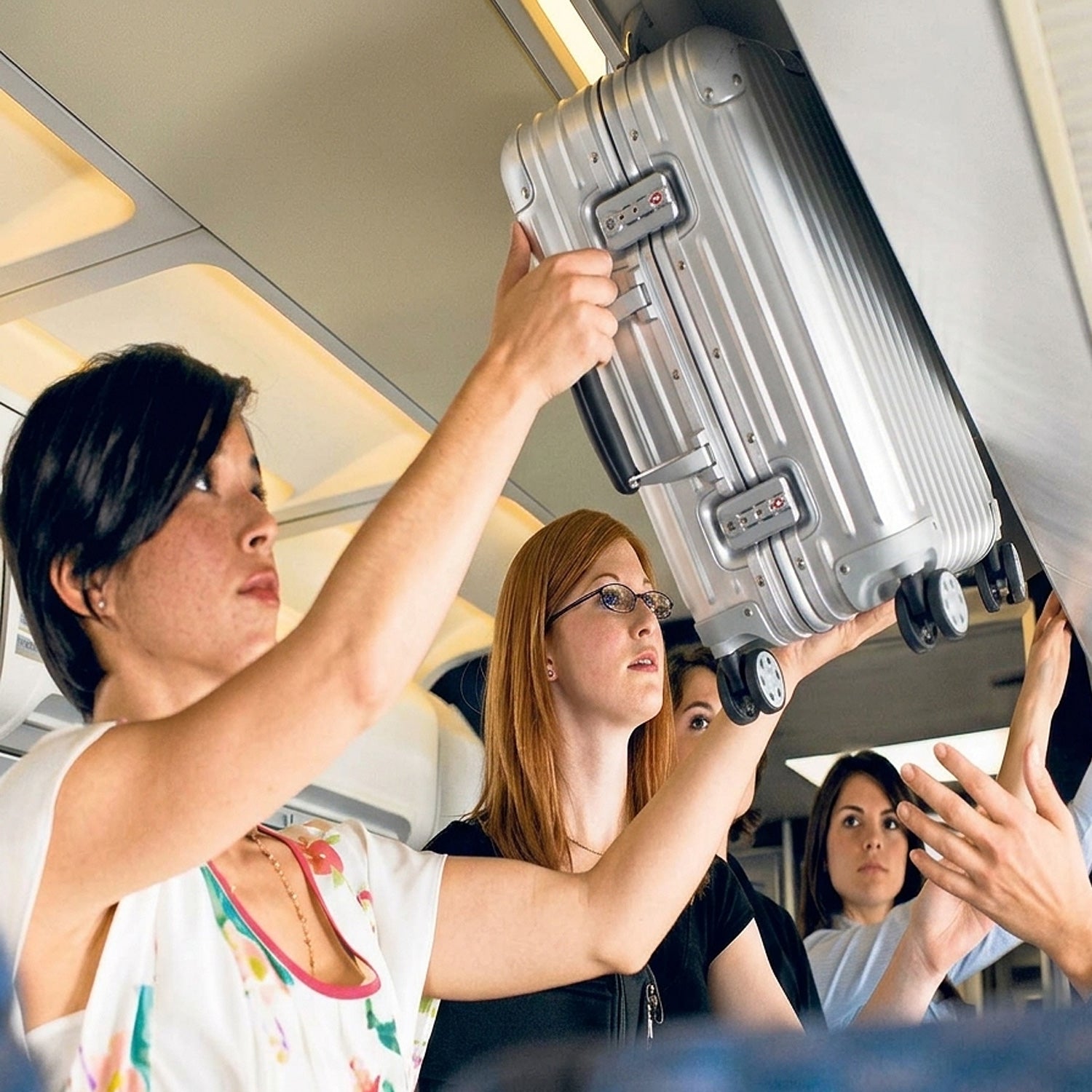 RIMOWA サルサ 35L 2輪 機内持ちサイズ リモワの機内持ち込み可能サイズ – リモワ(RIMOWA)専門通販サイト