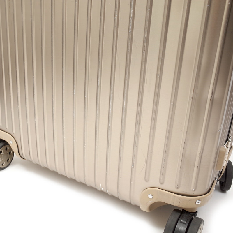 リモワ トパーズ チタニウム 中古商品 924.70.03.4 82リットル 4輪 | リモワ(RIMOWA)専門通販サイト スーツケースマニア